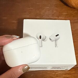 Apple AirPods Pro 1st Gen used
